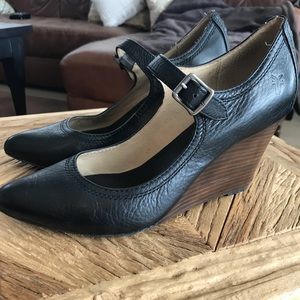Frye Regina Wedge Pump